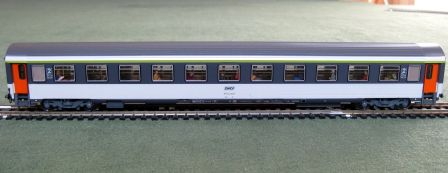 Roco 45111 - SNCF Corail B11u